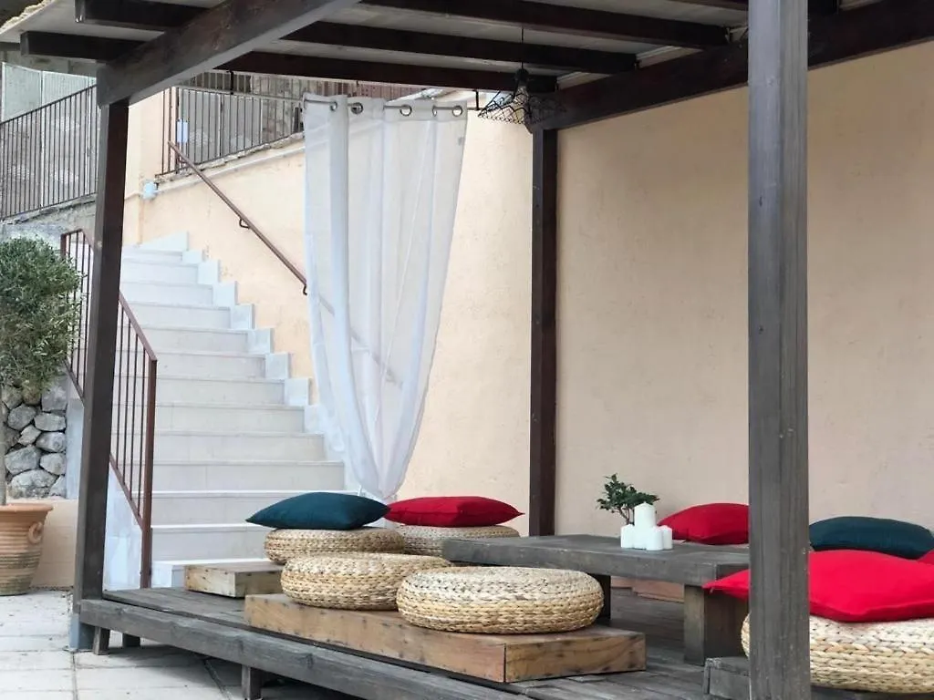 Casa De Can Riera Con Piscina Comunitaria Moscari Vakantiehuis